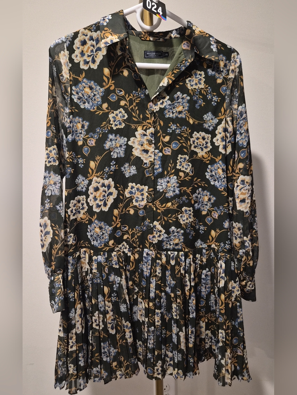 Vineyard Vines Olive Green Floral Button-Front Blouse